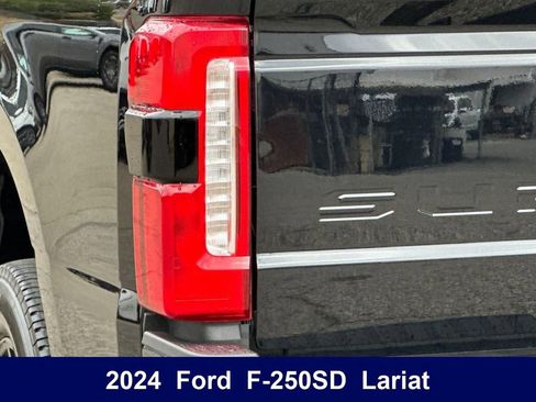 Used 2024 Ford F250 Lariat w/ Lariat Ultimate Package AWD/4WD image 40