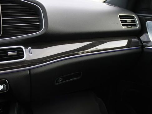 Used 2021 Mercedes-Benz GLE 350 4MATIC image 21