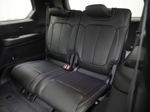 New 2026 Jeep Grand Cherokee L Limited image 18