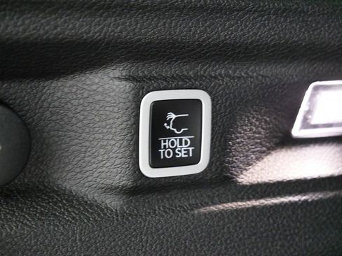 New 2025 Jeep Grand Cherokee L Altitude AWD/4WD image 25