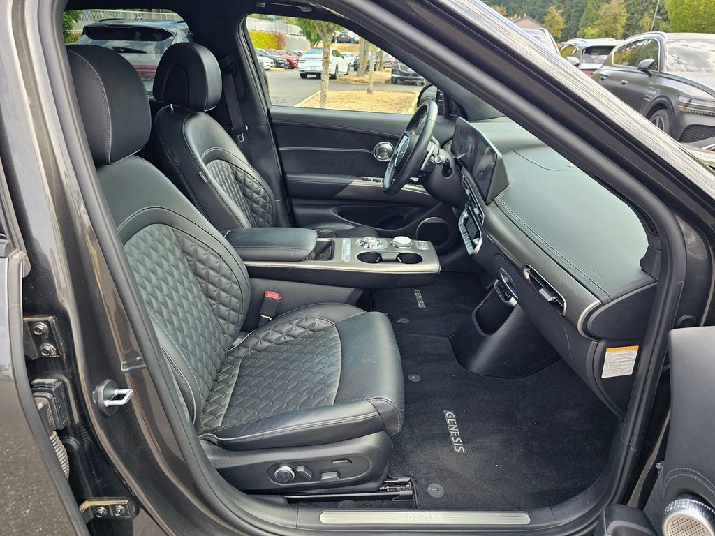 Certified 2023 Genesis GV60 Performance AWD/4WD image 29