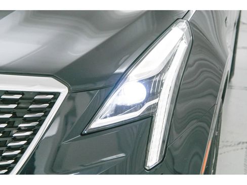 Certified 2021 Cadillac XT5 Premium Luxury image 23