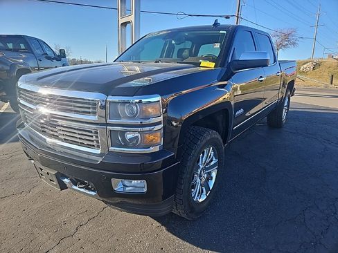 Used 2015 Chevrolet Silverado 1500 High Country w/ High Country Premium Package image 3