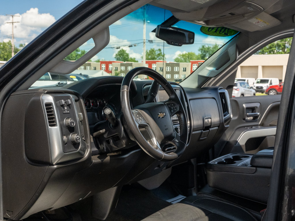Used 2016 Chevrolet Silverado 2500 LT w/ Midnight Edition AWD/4WD image 19