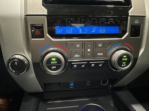 Used 2019 Toyota Tundra Platinum image 34