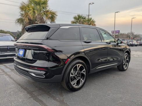 New 2026 Lincoln Nautilus Premier w/ Equipment Group 102A AWD/4WD image 4