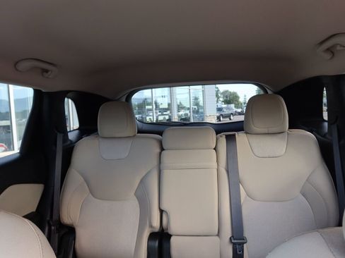 Used 2017 Jeep Cherokee Sport image 14