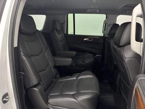 Used 2020 Cadillac Escalade ESV 4WD image 56