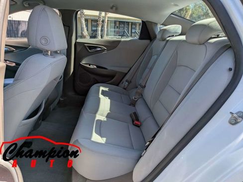 Used 2020 Chevrolet Malibu LS w/ Driver Confidence Package II image 16