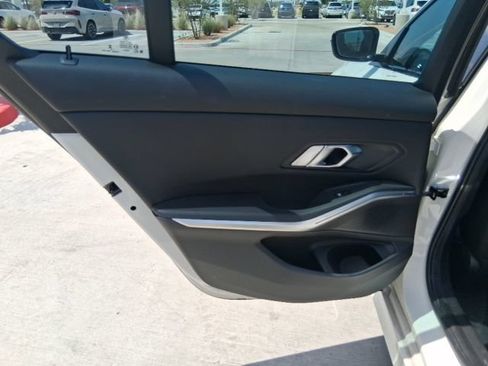 Used 2023 BMW 330i Sedan w/ Convenience Package RWD image 15