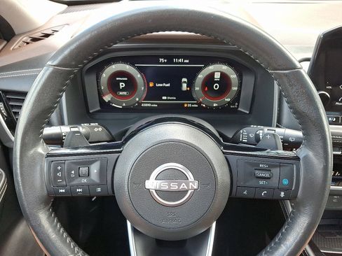 Certified 2022 Nissan Rogue Platinum w/ Head-Up Display Package image 21