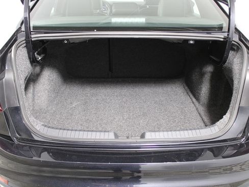 Used 2025 Volkswagen Jetta GLI Autobahn FWD image 32