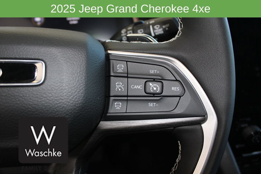 New 2025 Jeep Grand Cherokee Limited 4xe w/ Trailer Tow Package AWD/4WD image 30