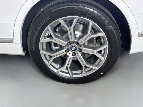 New 2027 BMW X7 xDrive40i AWD/4WD image 32