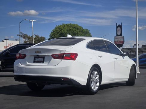 Used 2024 Chevrolet Malibu LT FWD image 3