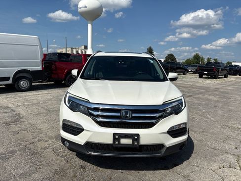 Used 2017 Honda Pilot Elite image 2