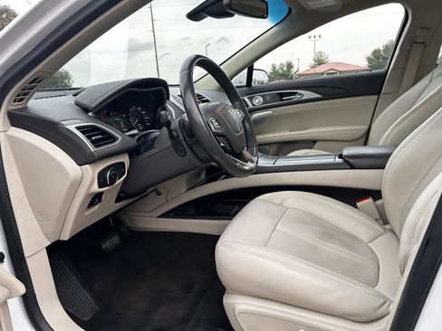 Used 2019 Lincoln MKZ Reserve w/ Luxury Package image 8