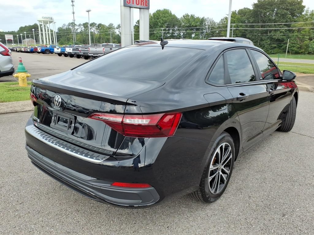 Used 2024 Volkswagen Jetta Sport FWD image 14