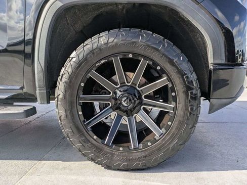 Used 2019 GMC Sierra 1500 Denali w/ Driver Alert Package II AWD/4WD image 9