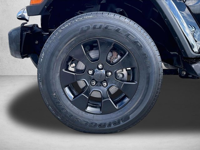 Used 2019 Jeep Wrangler Unlimited Sahara AWD/4WD image 10