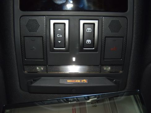 Used 2024 Land Rover Defender 130 X AWD/4WD image 53