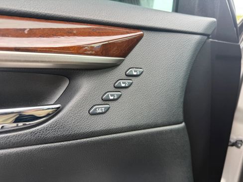 Used 2016 Lexus ES 350 w/ Navigation System Package FWD image 21