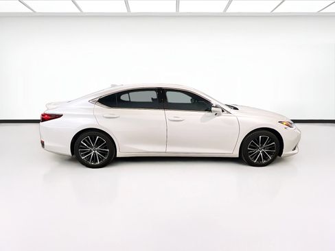 Used 2025 Lexus ES 300h w/ Premium Package image 25