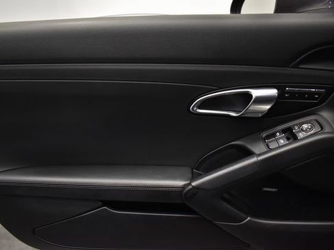 Used 2017 Porsche 718 Boxster S image 20