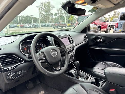 Used 2020 Jeep Cherokee Altitude image 6