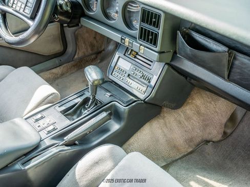 Used 1989 Pontiac Firebird Trans Am RWD image 68