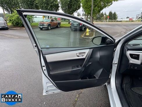 Used 2014 Toyota Corolla LE FWD image 13