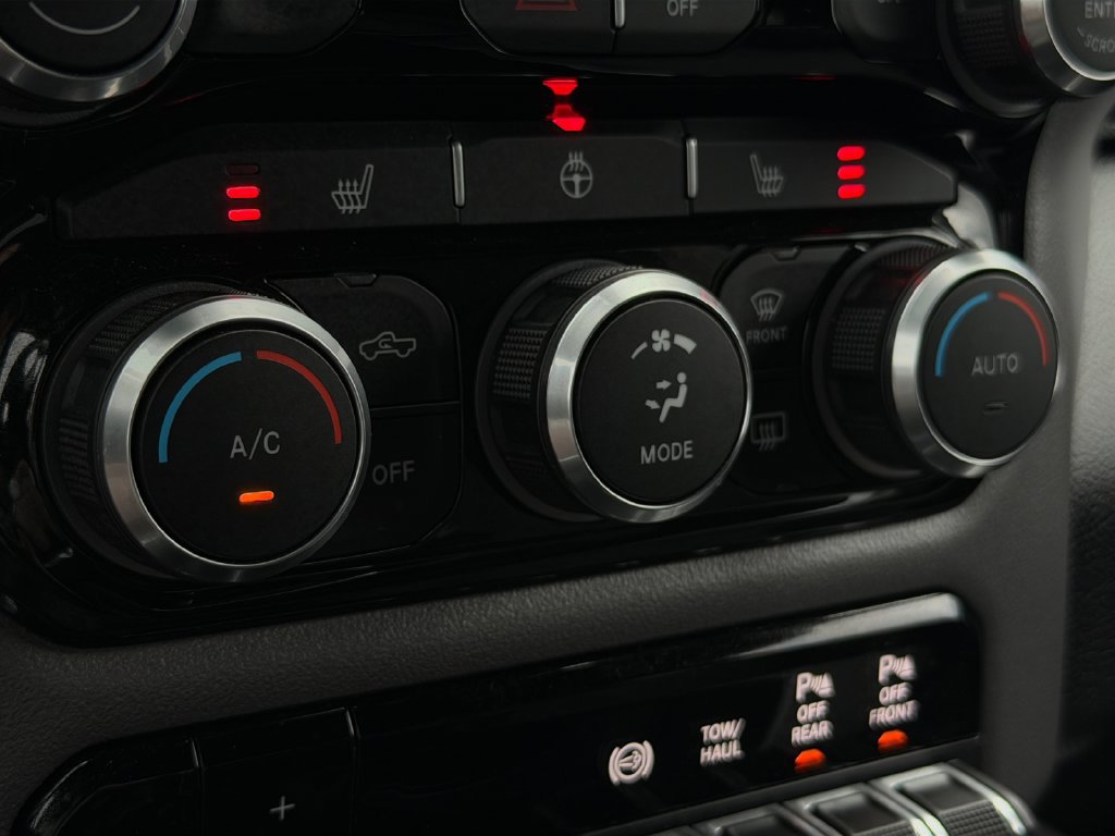 Used 2024 RAM 3500 Big Horn w/ Night Edition AWD/4WD image 12