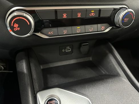 Used 2024 Nissan Altima 2.5 S image 36