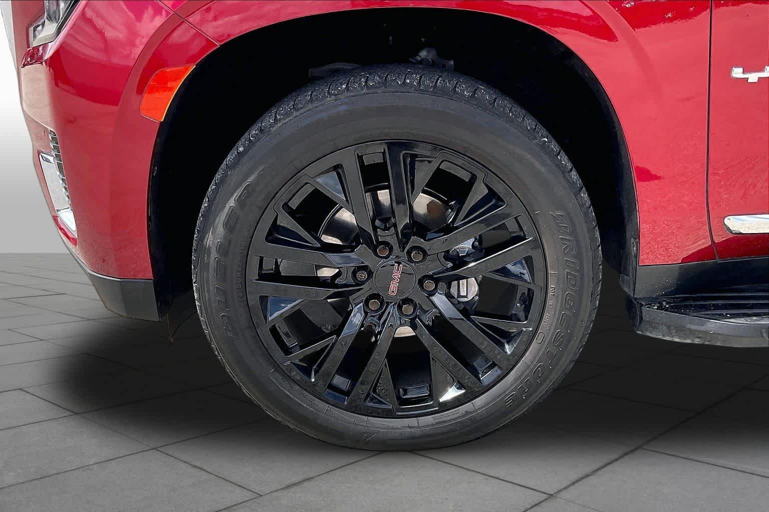 Certified 2023 GMC Yukon SLT RWD image 11