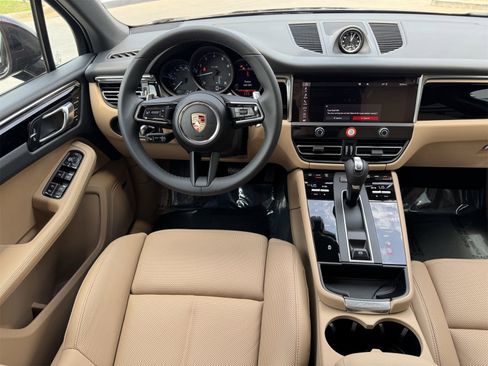 New 2025 Porsche Macan image 16