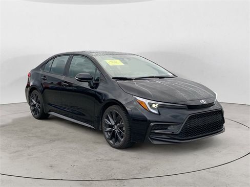 Used 2024 Toyota Corolla SE image 7