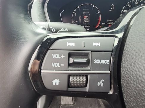 Used 2025 Honda Civic Sport image 10