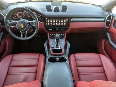 Certified 2023 Porsche Cayenne Coupe image 22