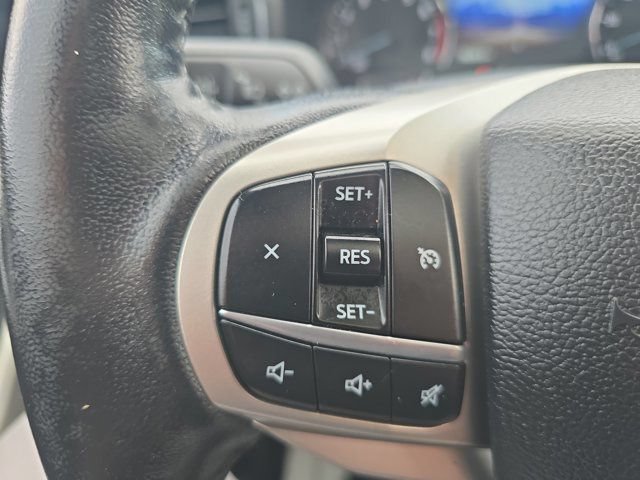 Used 2022 Ford Explorer XLT w/ Equipment Group 202A AWD/4WD image 27