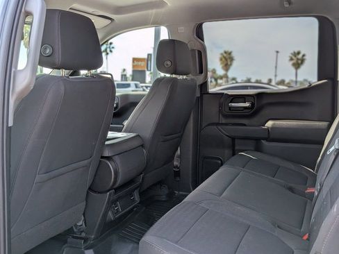 Used 2022 Chevrolet Silverado 1500 Custom image 17