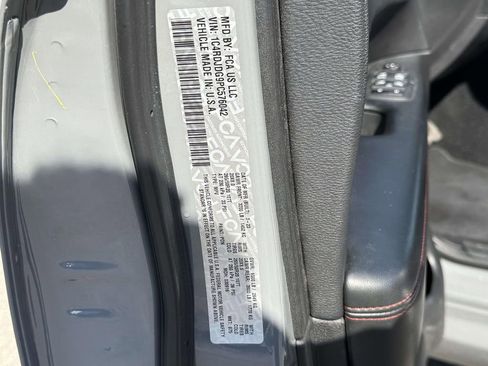 Used 2023 Dodge Durango GT image 17