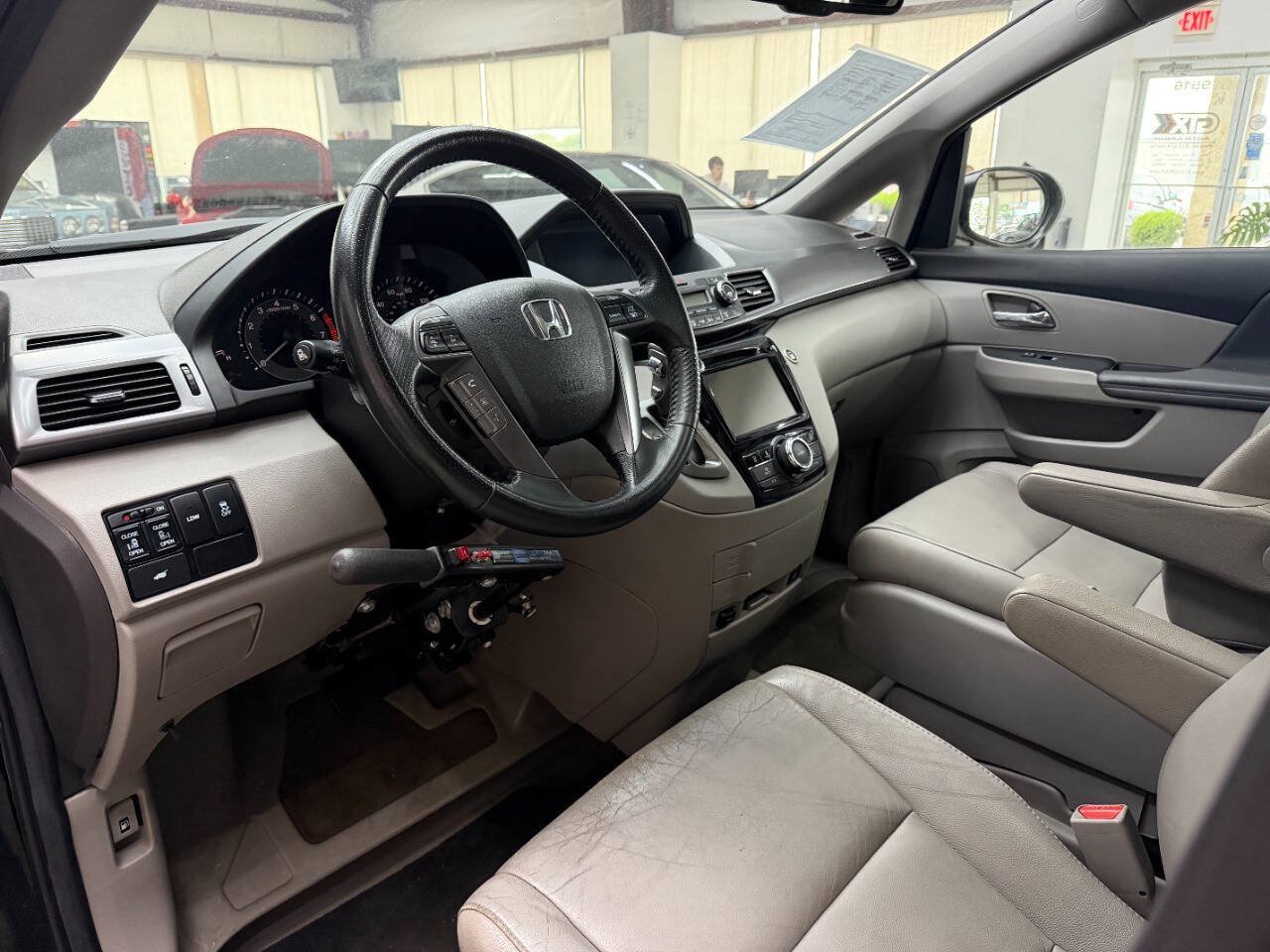 Used 2014 Honda Odyssey EX-L image 20