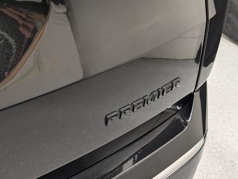 Used 2023 Chevrolet Traverse Premier AWD/4WD image 6