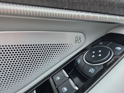 Used 2025 Ford Explorer Platinum w/ LUX Leather Package image 30