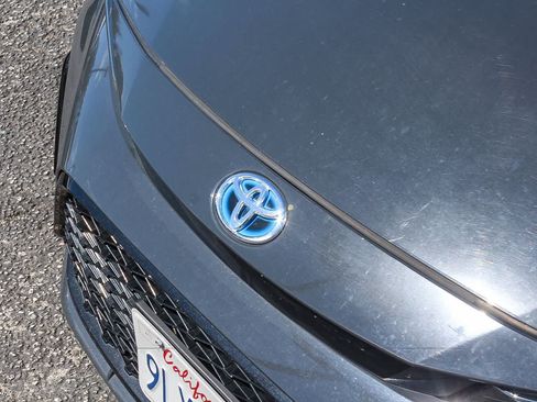 Used 2024 Toyota Corolla SE FWD image 13