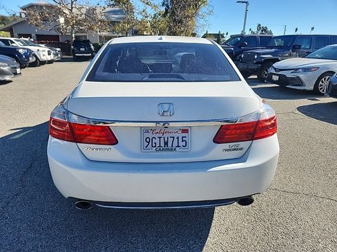 Used 2013 Honda Accord Touring image 4