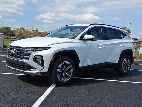 New 2026 Hyundai Tucson SEL image 2