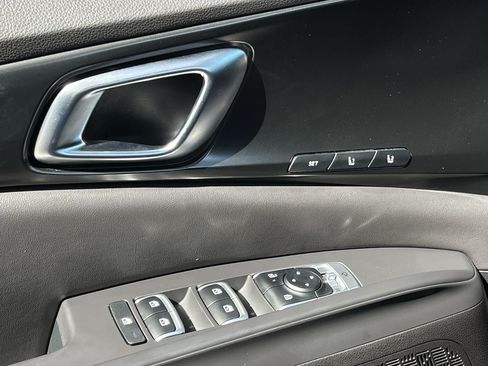 Used 2026 Kia Carnival SX Prestige FWD image 21