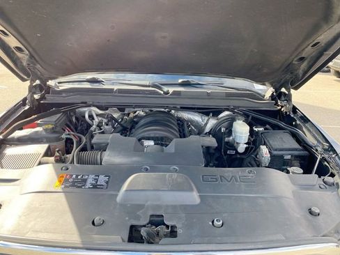 Used 2017 GMC Yukon SLE w/ Convenience Package image 16