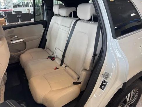 New 2025 Mercedes-Benz GLB 250 image 15